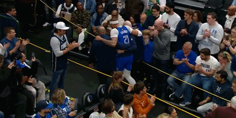 金年会体育中锋之殇!MCL三级扭伤!Stein:加福德可能缺席本赛季剩余常规赛