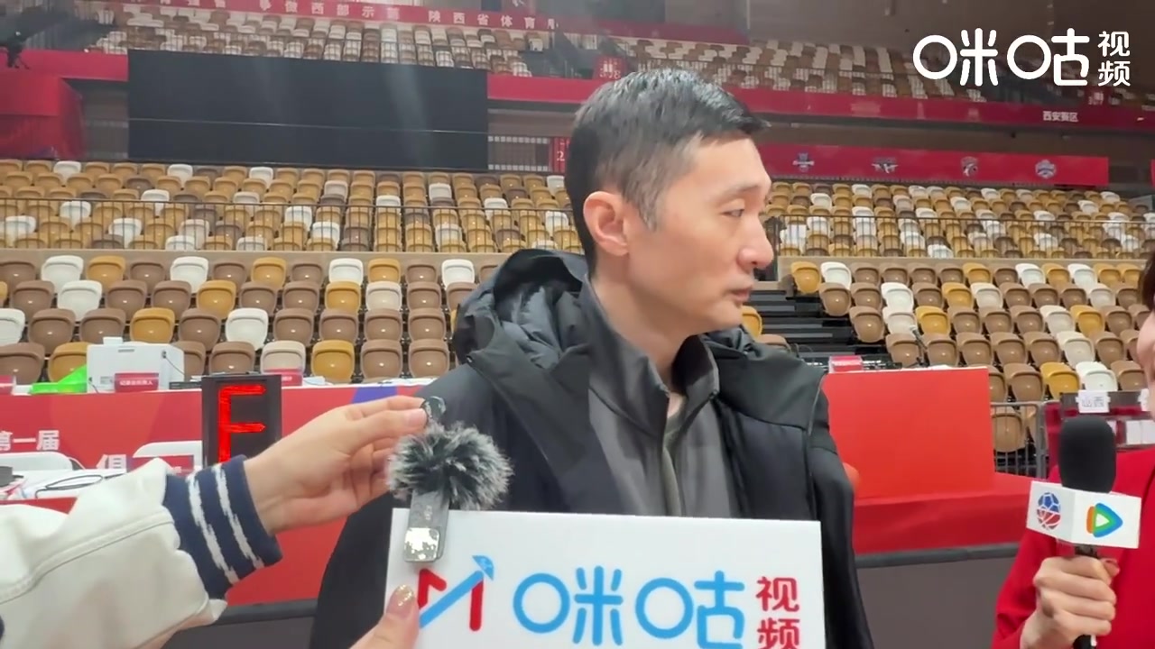 金年会金字招牌诚信至上刘炜：爱德华兹在末节的攻坚能力比以前更好 但他还需和球队磨合