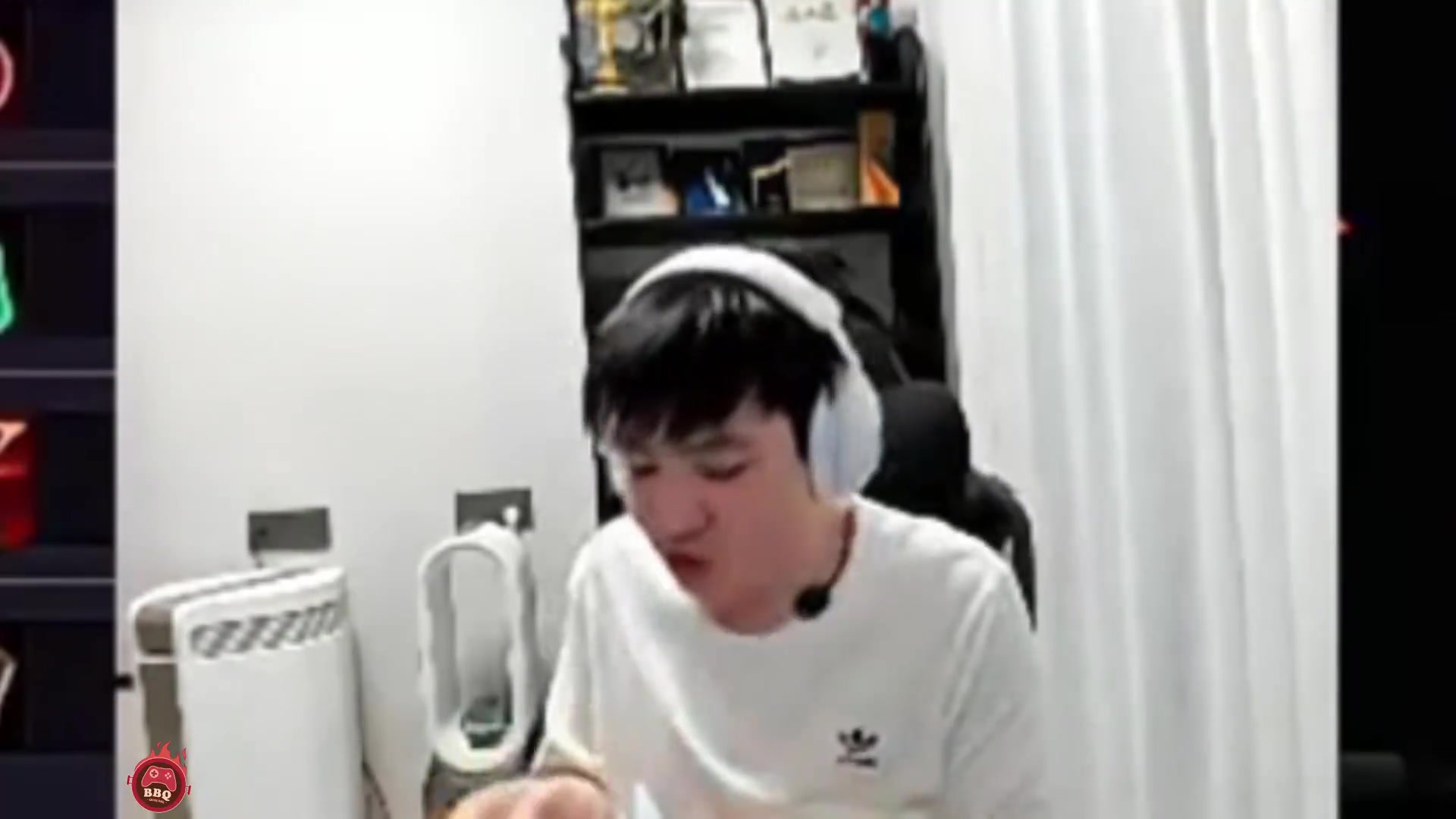 金年会金字招牌信誉至上Letme顶级分析姿态摔倒的凶手：感觉共犯有点多 一个人干不成！